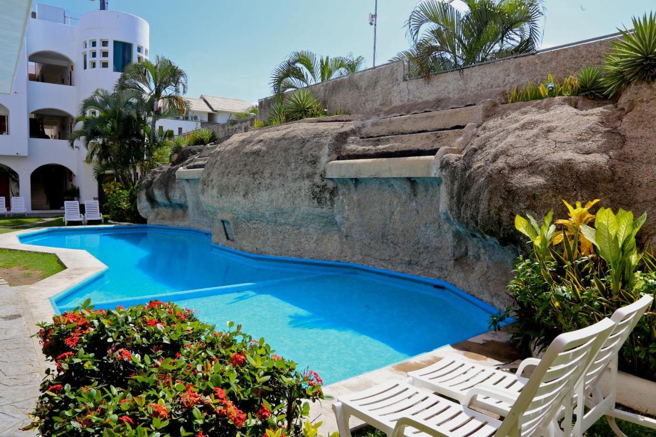 Hotel Alikar Санта Крус Уатулко Екстериор снимка